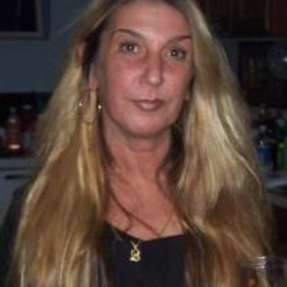 Meet your Posher, Christina - Picture 4 of 17